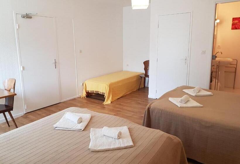 Семейный Номер, Acacias Hôtel Motel