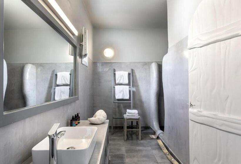 Люкс с Балконом, Blue Dolphins Apartments