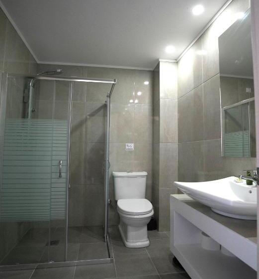 اتاق لوکس با چشم‌انداز دریا, Crystal Beach