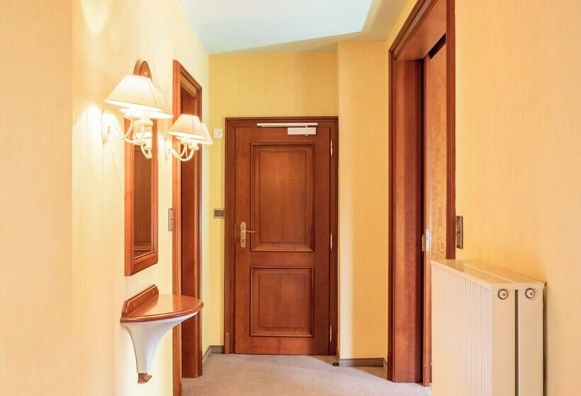 Семейный Номер, Hôtel Au Heimbach