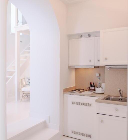 Family Suite, Hydra