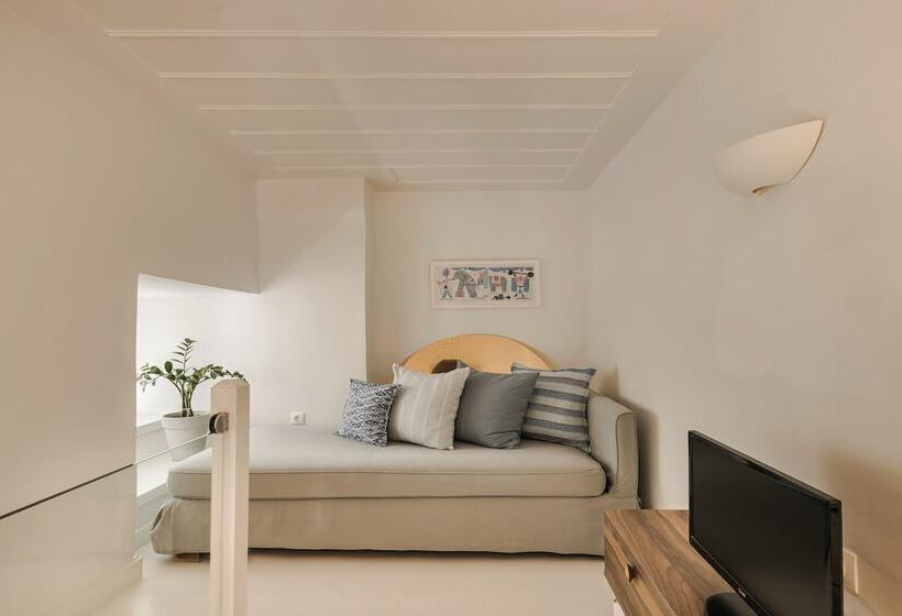 Family Suite, Hydra