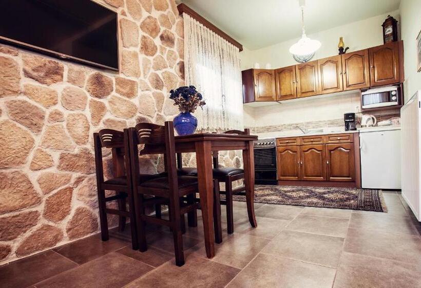 Номер Дюплекс, Militsa Guesthouse