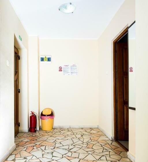 آپارتمان 1 خوابه با چشم‌انداز استخر, Pallos Apartments