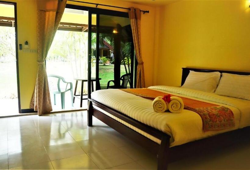ガーデンビューのスタンダードバンガロー, Koh Yao Noi Beach Resort