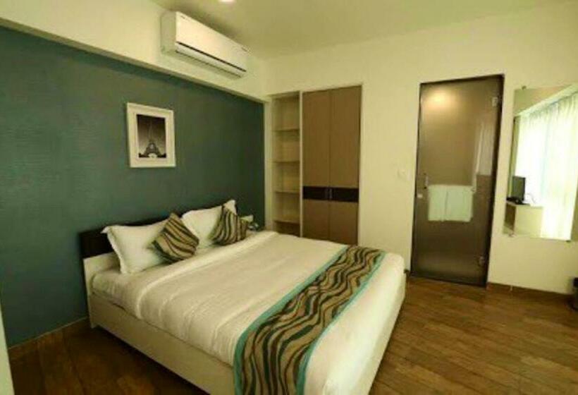 带1个卧室带泳池的公寓, 7 Star Weekend Studio At Rajhans Belliza By Global Hospitality
