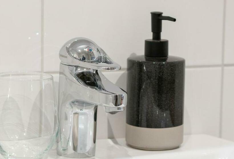استودیوی استاندارد, Stockholm Hotel Apartments Arlanda Xpo