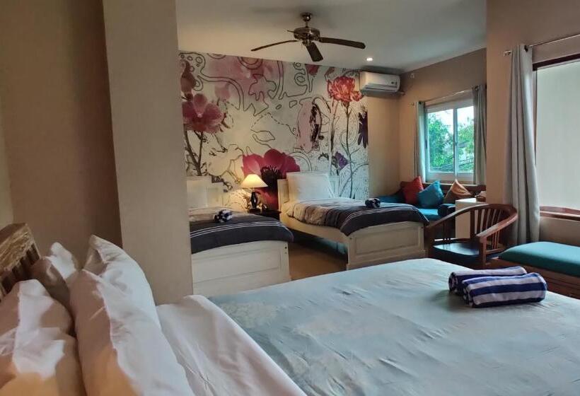 Семейный Номер, Su S Cottages Legian