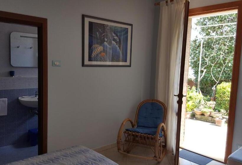 اتاق استاندارد, B&b Ensileva Beach