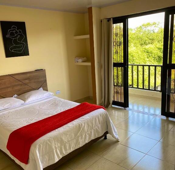 Quarto Estandar com Sacada, Casa Campestre Hh