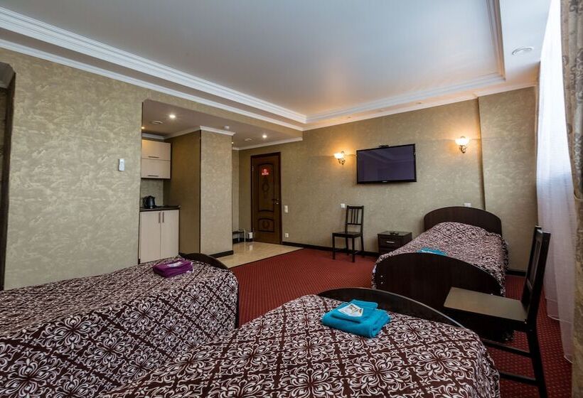 舒适三人间, Express Hotel & Hostel