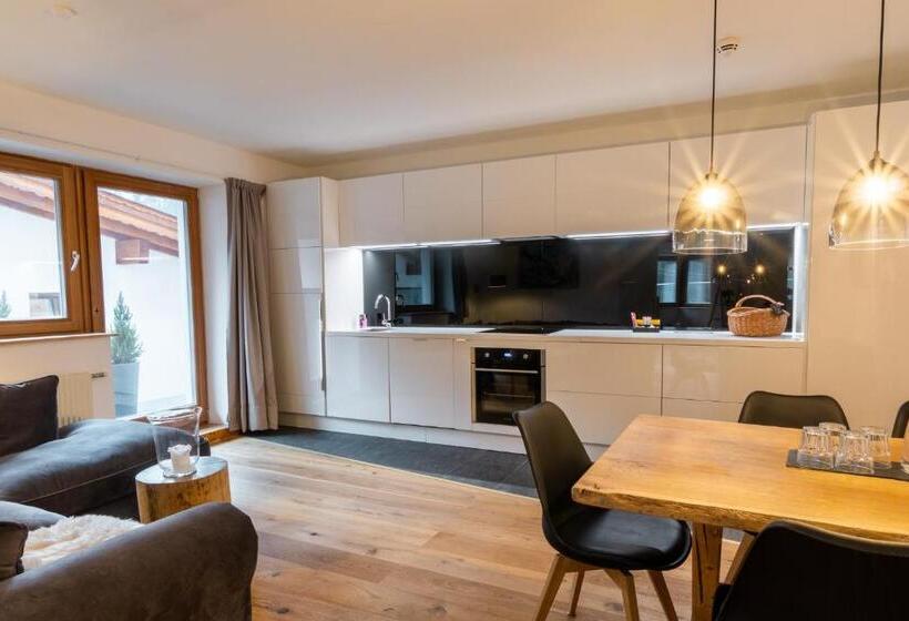 Апартаменты 1 Спальня с Террасой, Monte Vita Tirol   Apartments
