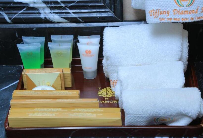 سوئیت دلوکس 2 خوابه, Tiffany Diamond Hotels Ltd   Indira Gandhi Street