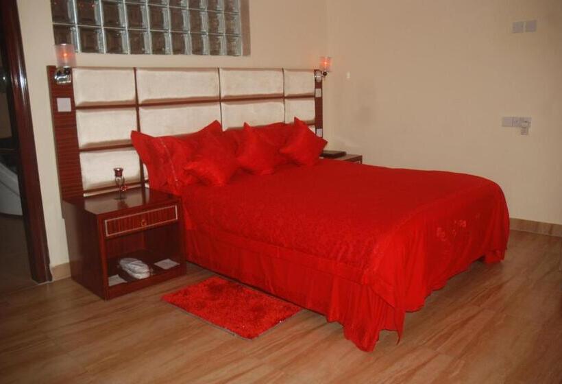 سوییت جونیور, Tiffany Diamond Hotels Ltd   Indira Gandhi Street