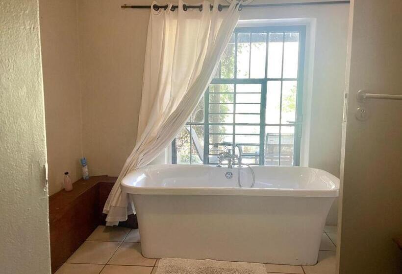 Номер Deluxe Кровать Кинг, Le Rêve Boutique Hôtel