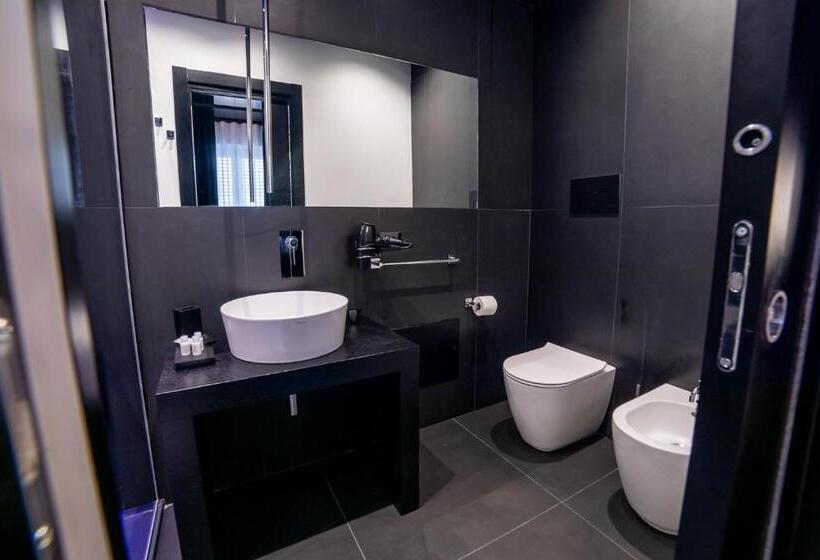 اتاق استاندارد با وان آب گرم, Maximum Hub Suite&spa