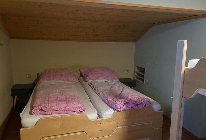 Апартаменты 4 Спальни, Molltaler Appartements En B&b