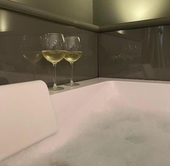 Полулюкс, Dimora Terranova Charming Rooms
