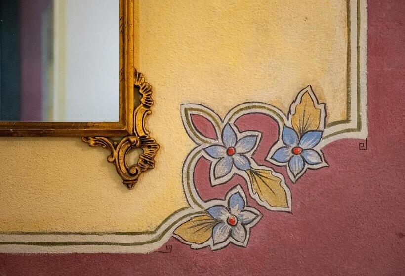 Номер Deluxe, Palazzo Cherchi