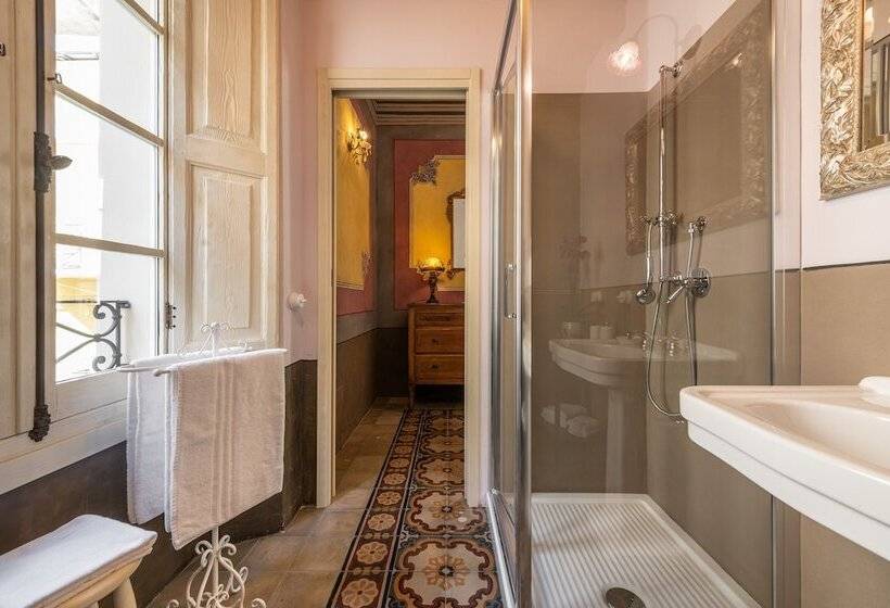 Номер Deluxe, Palazzo Cherchi