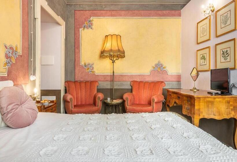 اتاق لوکس, Palazzo Cherchi