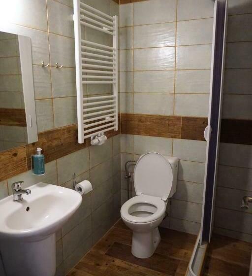 اتاق استاندارد با بالکن, Penzion U Přehrady