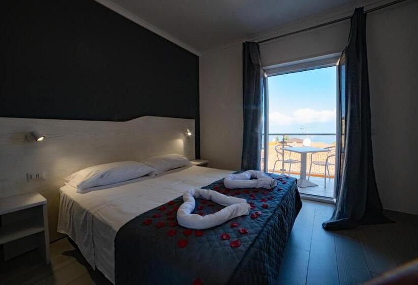 Номер Deluxe с Балконом, Residenza Jerocades
