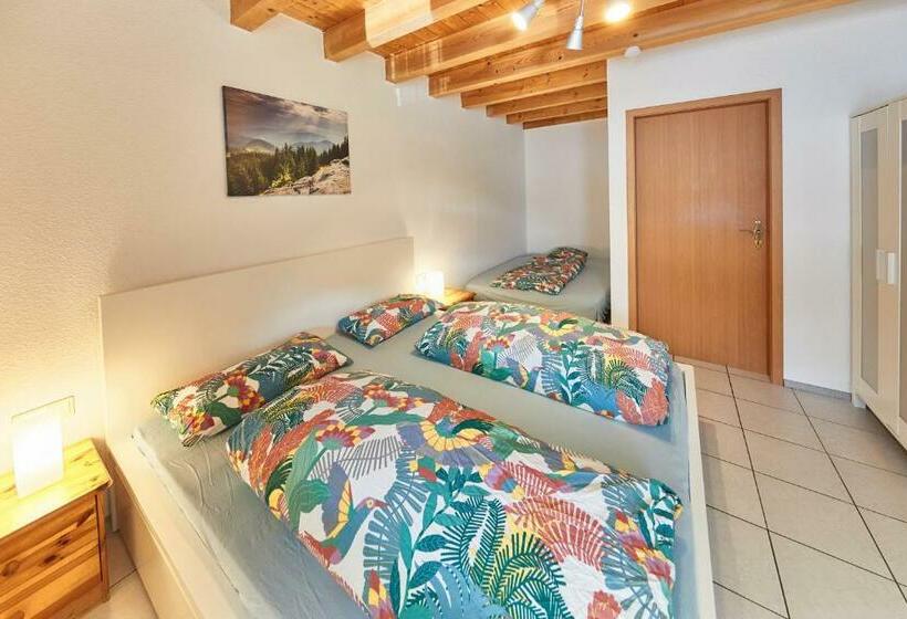 Четырехместный Номер Стандарт, Gästehaus Viktoriya Nur Wenige Minuten Zum Europa Park