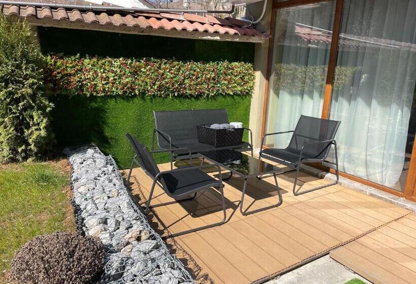 استودیوی سوپریور, R34 Boutique Guest House