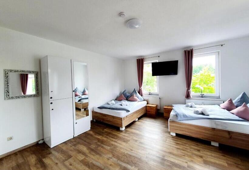Трехместный Номер Стандарт Совместная Ванная, My Hostel Füssen