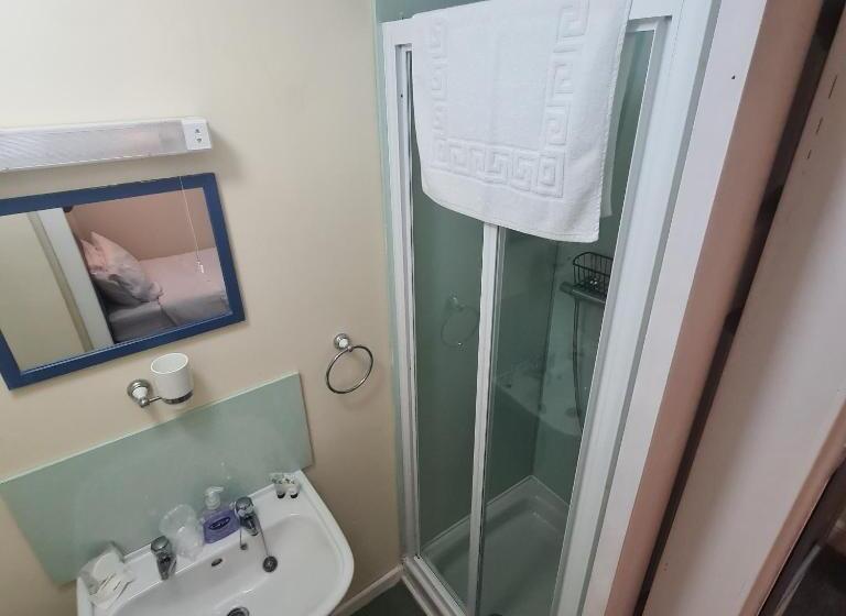 اتاق استاندارد یک نفره, Glenmoore Guest House
