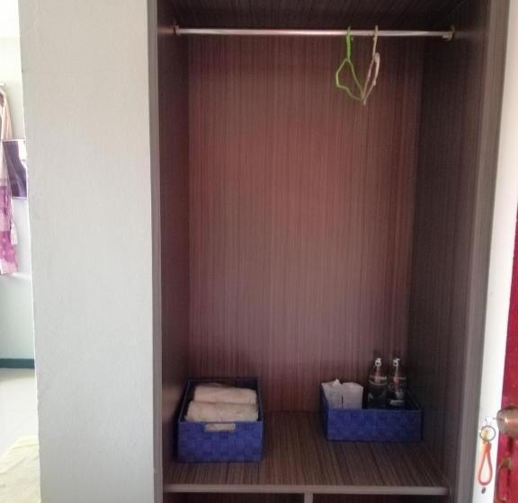 Номер Стандарт, ศรีกรุงดีลักซ์โฮเตล