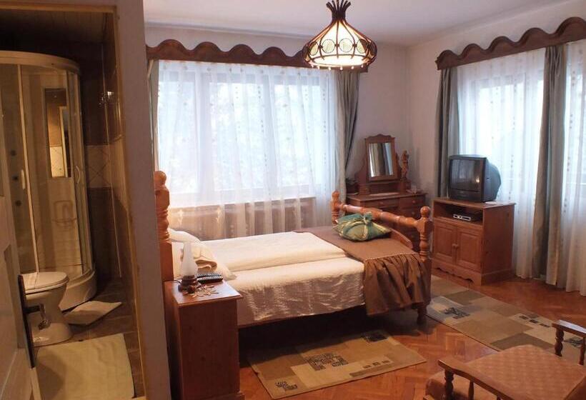 Номер Стандарт с Балконом, Pensiunea Aurora Albac