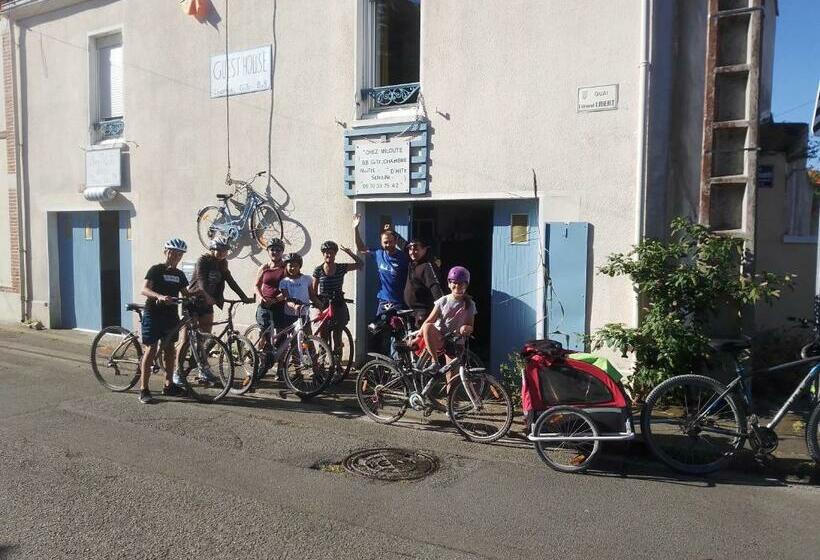 家庭间, Guest House Groupe Et Famille