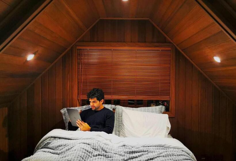 سوئیت با وان آب گرم, Mansao Austriaca Guesthouse