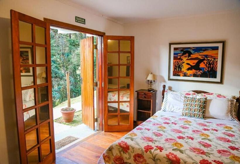 سوئیت جونیور خانوادگی, Mansao Austriaca Guesthouse