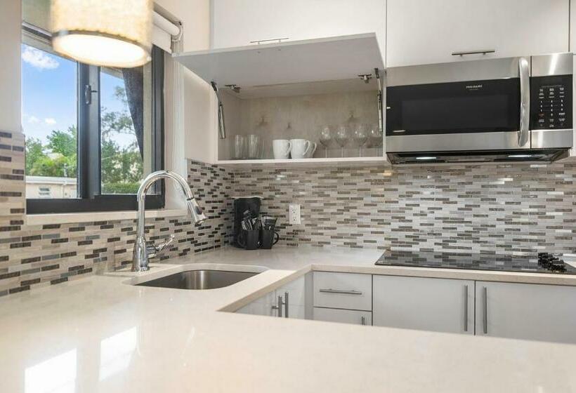 Apartamento 1 Dormitório, Alani Bay Condos