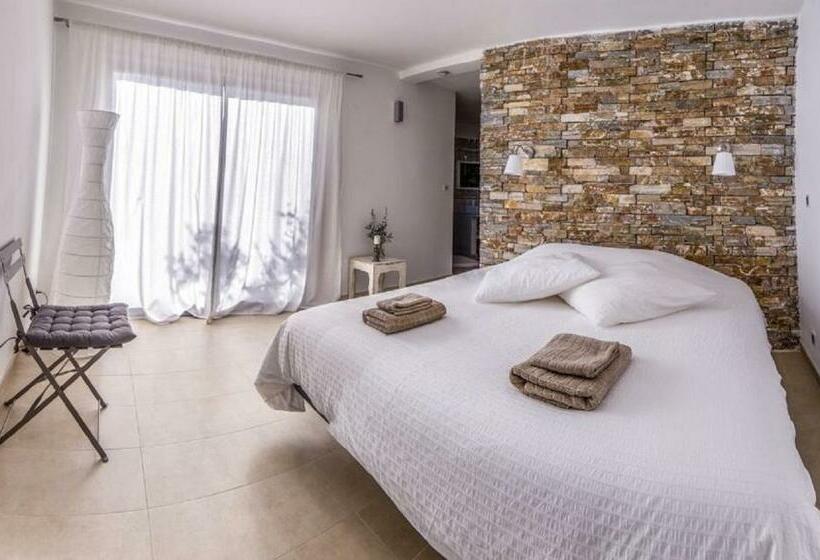 Стандартный Номер Кровать Кинг, O Patio Du Mas