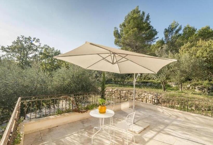 Люкс с Балконом, O Patio Du Mas