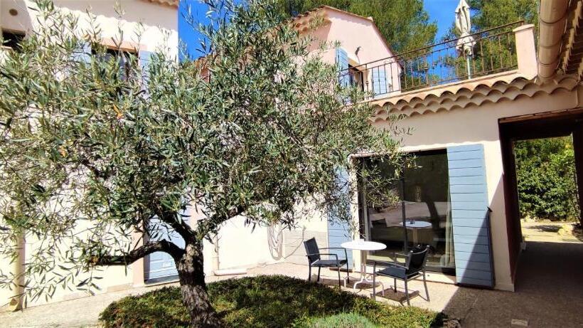 Стандартный Номер Кровать Кинг, O Patio Du Mas