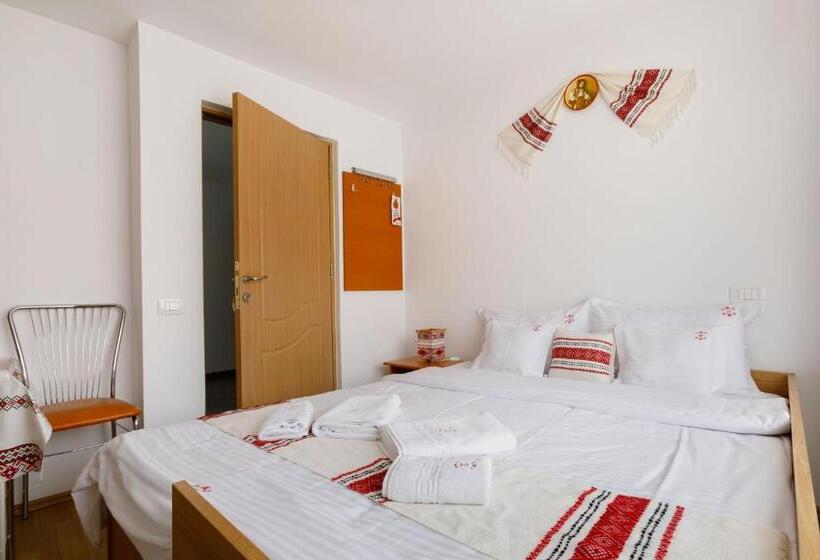 Номер Стандарт с Балконом, Casa Dacică