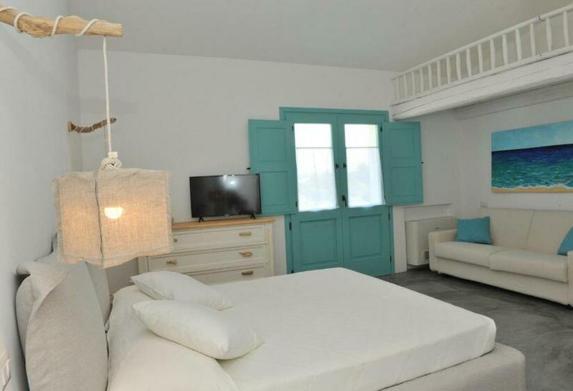 اتاق استاندارد چهار تخته, B&b Li Tauli