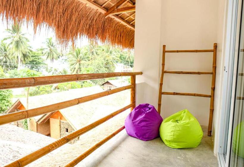 스탠다드 트리플 룸, Lunazul Guesthouse