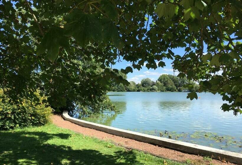 Номер Стандарт Вид на Озеро, Les Secrets Du Lac