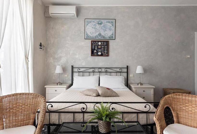 Номер Стандарт Вид на Море с Балконом, La Dimora Di Caboto B&b