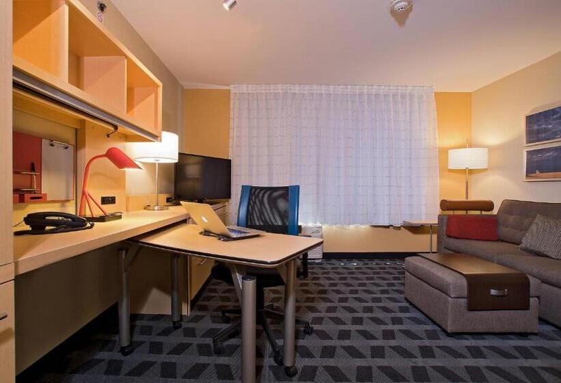 Люкс, Towneplace Suites By Marriott Garden City