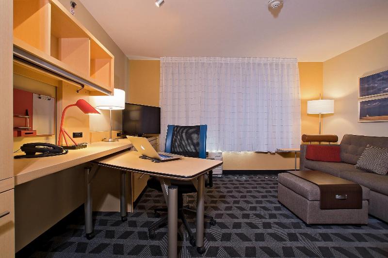 Люкс, Towneplace Suites By Marriott Garden City