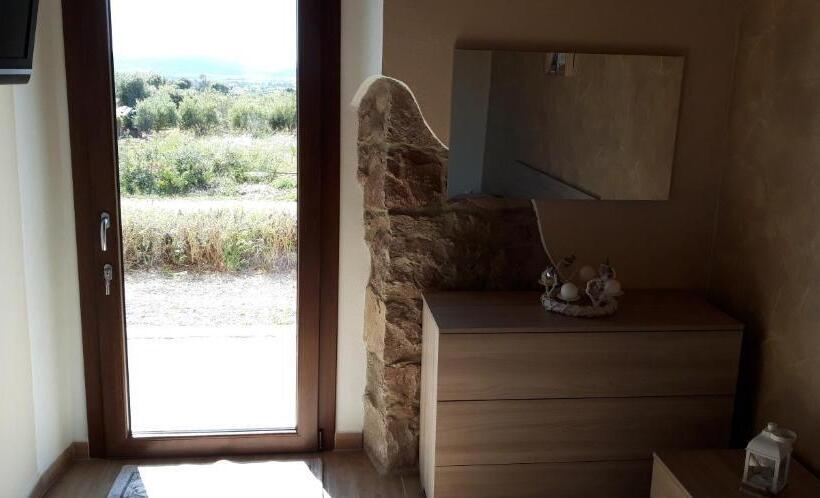 スタンダードトリプルルーム, B&b Gli Ulivi
