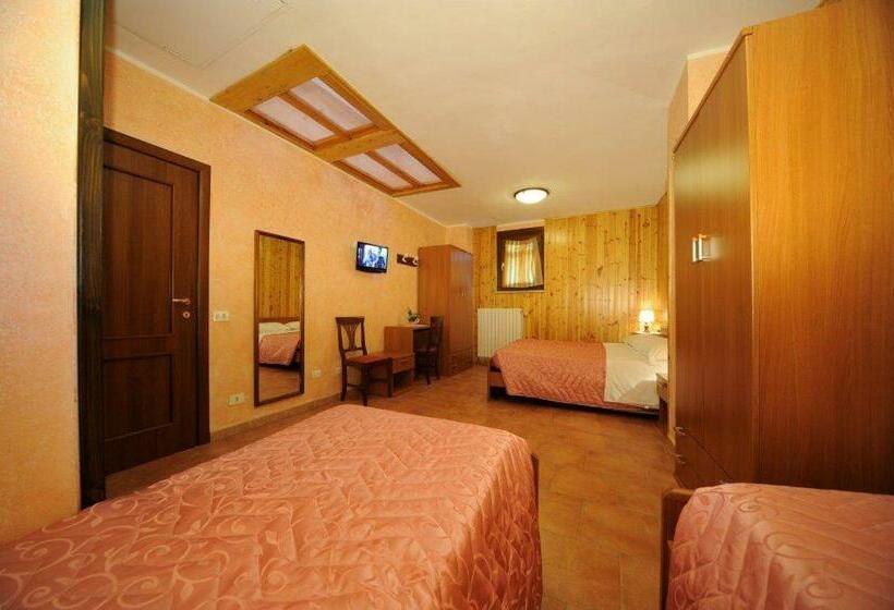 اتاق استاندارد چهار تخته, Albergo Pensione Paola