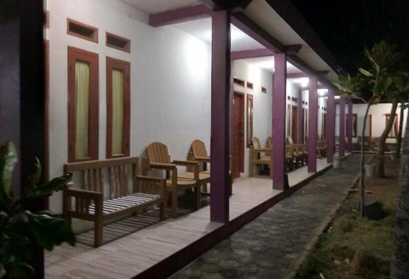 标准间, Penginapan Karanglaut Sayangheulang